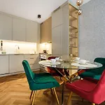 Amber Elegance W Apartamentach Bursztynowych アパート